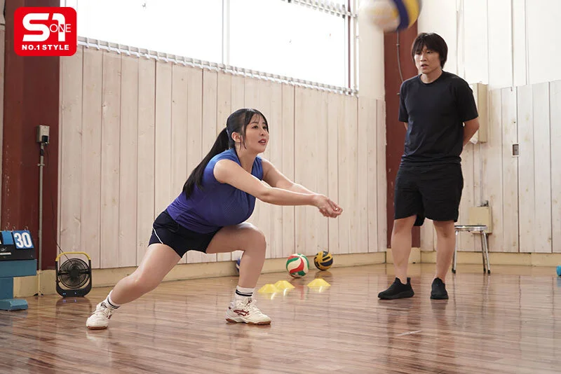 バレーボールを跳ね返す。