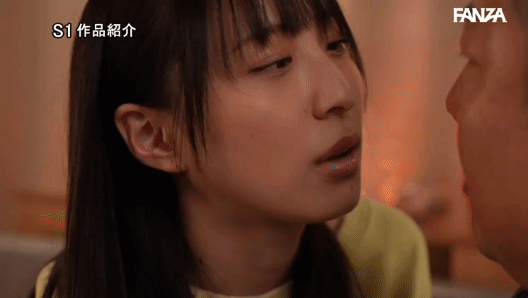 キスして乳首舐め。パンツを下ろす。