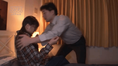 【佐知子】地味すぎる工場勤務の女の子が実はJcupの巨乳でドスケベ痴女でした…。（エロGif動画アリ）