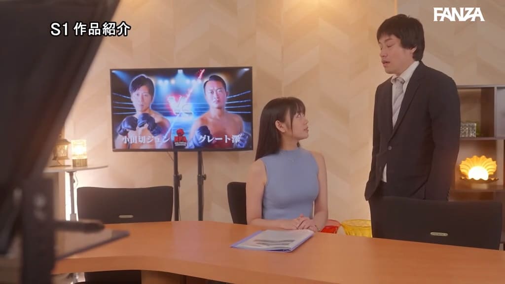 snos00150 明日葉みつは アナウンサー ニュース番組の休憩中