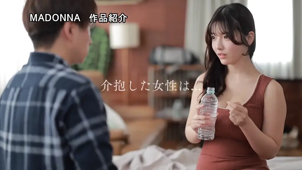 jur00753 彩月七緒 水を飲む 会話