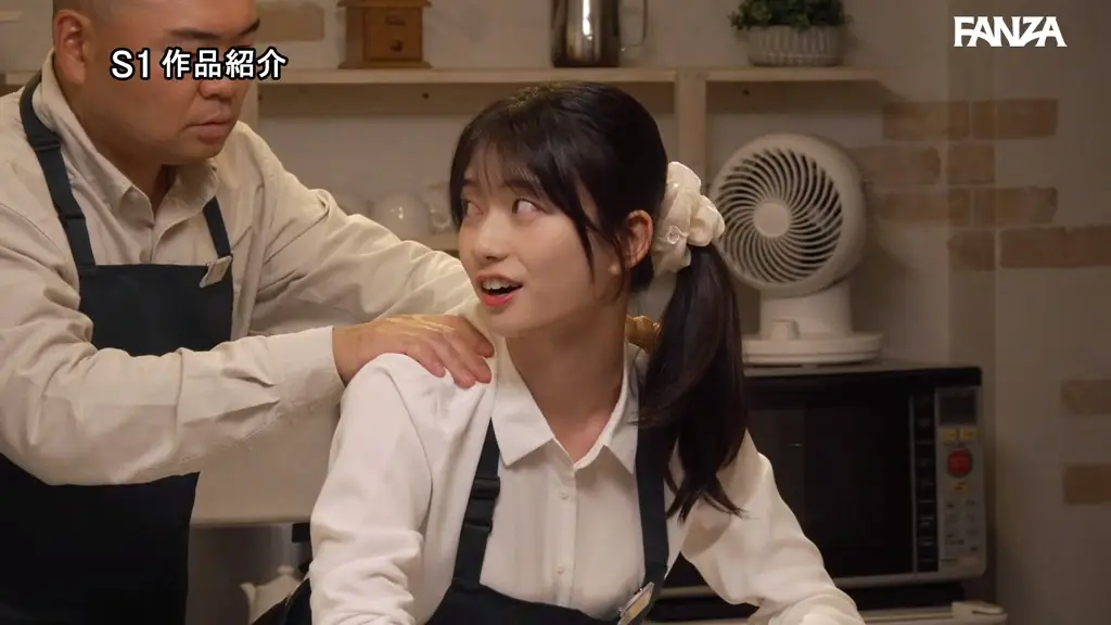 snos00183 瀬戸環奈 バイト中 カフェ